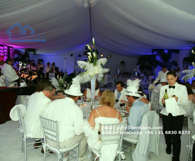 Restaurant tent