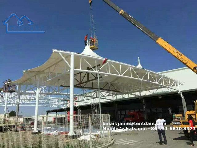 Tensile fabric structure