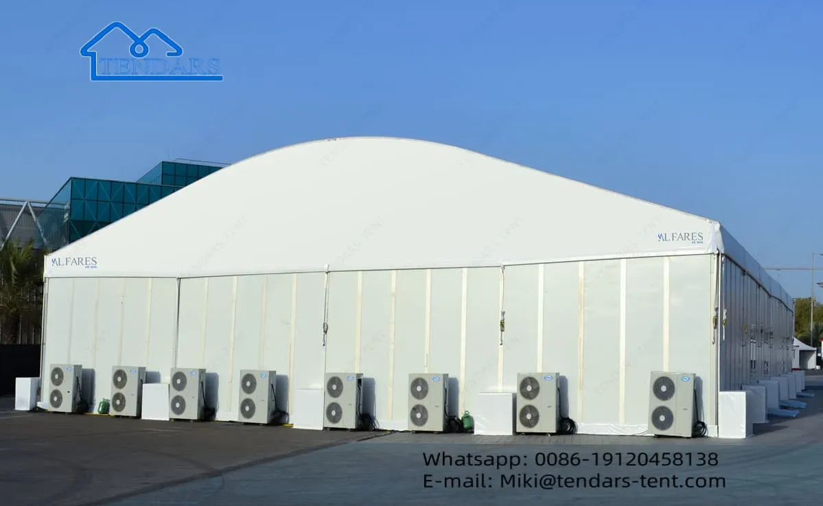 Arc-shaped tent Arc-shaped tent